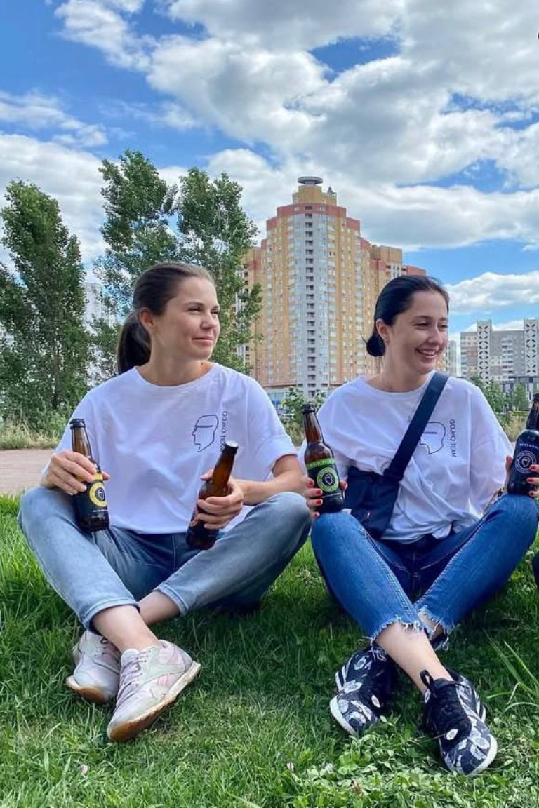 брендовані футболки