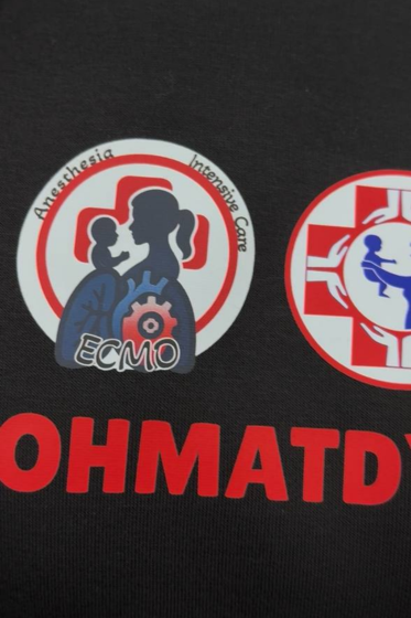 принт на худі охматдит